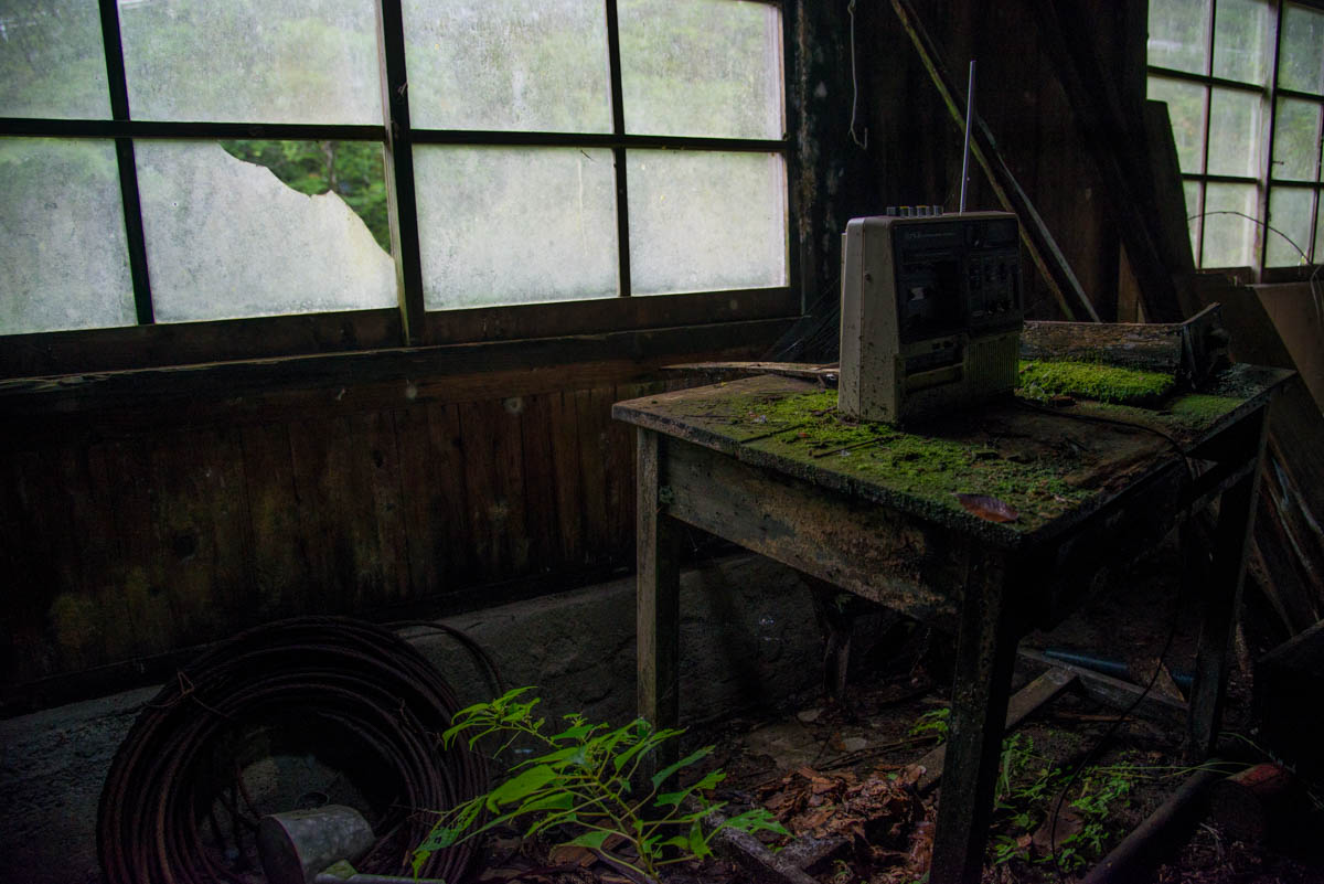 フイゴ滝の近くにある四電発電所