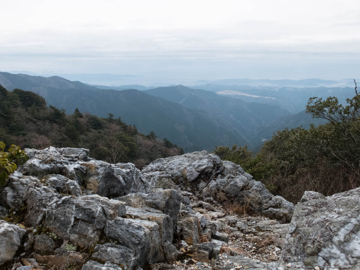 工石山の風の谷
